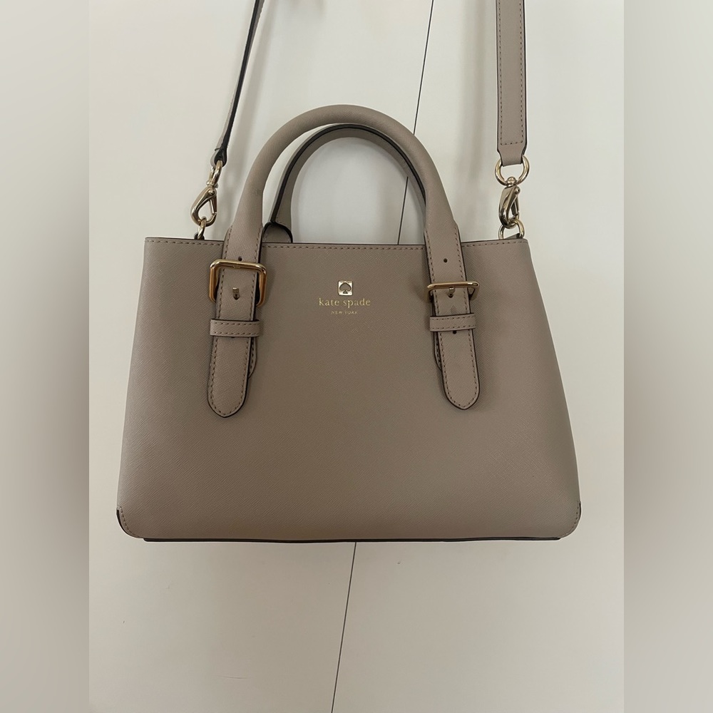 Kate Spade New York Beiged Refined Grain Cross Over Bag